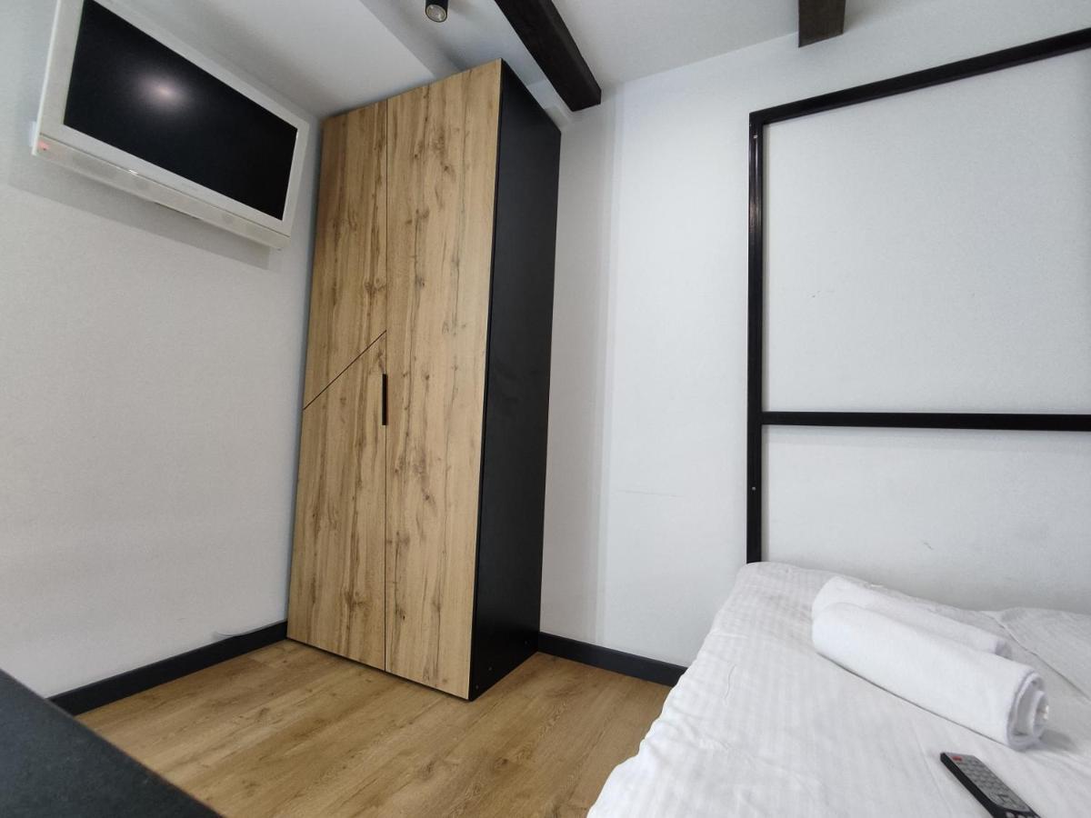 Kotlyarska Apartments 利沃夫 外观 照片